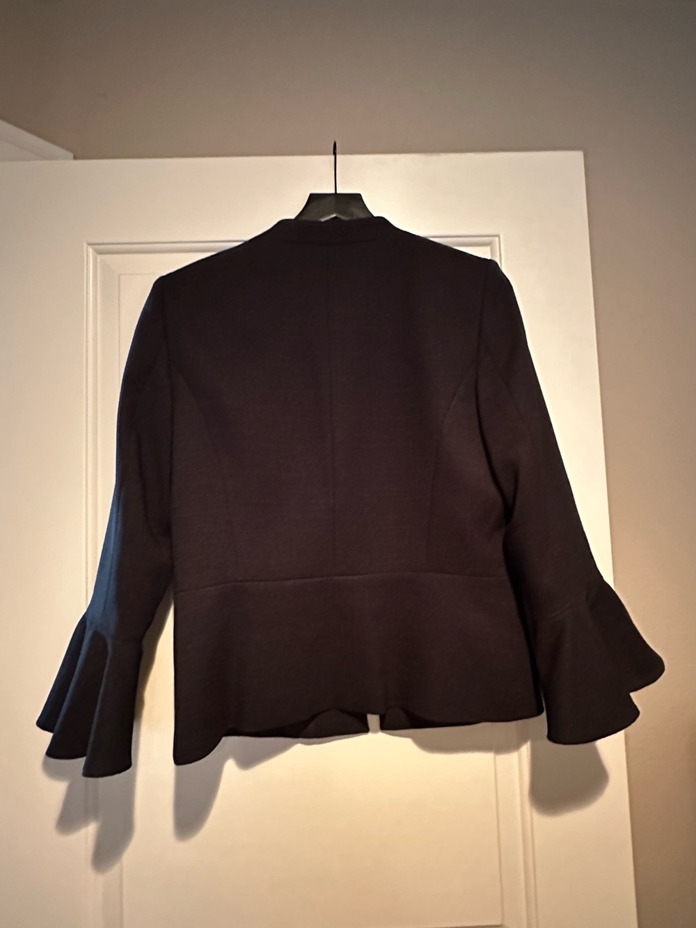 Women's Tahari Suit Set - Black Zip-Front Peplum Jacket and Skirt - Picture 6 of 8